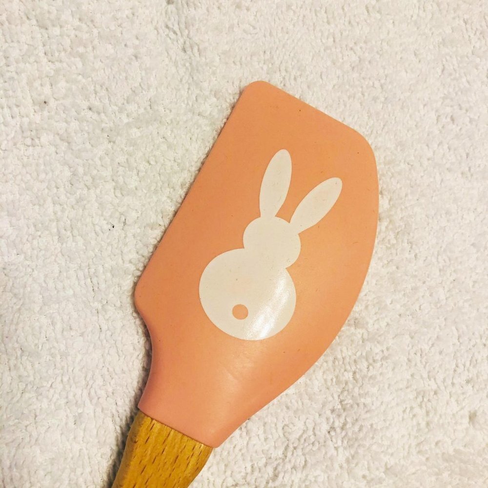 EASTER Two Spatulas Pink with Bunny & Blue - Picture 2 of 5
